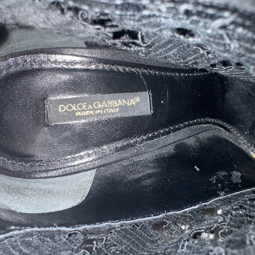 ❤️🔥AUTHENTIC🔥❤️Dolce & Gabbana Black sued and lace booties. - Picture 7 of 12